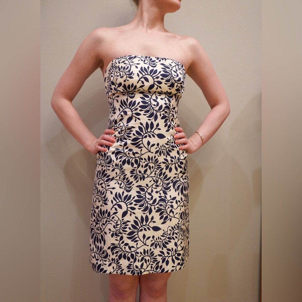Vineyard Vines Elegant Navy and Cream Strapless Silk Dress